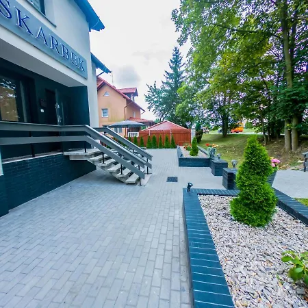 Skarbek Ilawa, Pokoje I Apartamenty *
