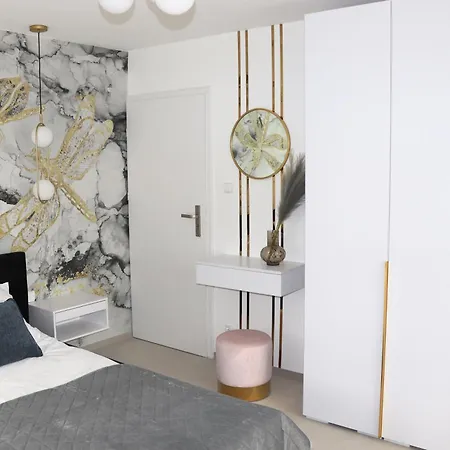 Skarbek Ilawa, Pokoje I Apartamenty * Ilawa