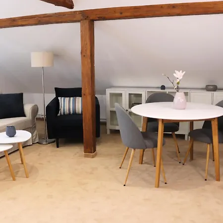 Skarbek Ilawa, Pokoje I Apartamenty * Ilawa