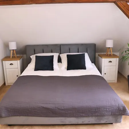 Skarbek Ilawa, Pokoje I Apartamenty