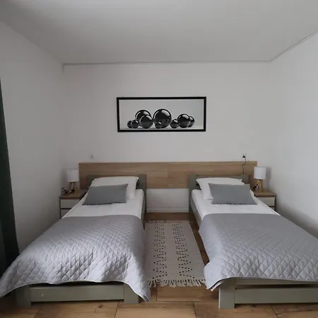 Skarbek Ilawa, Pokoje I Apartamenty Holiday park Ilawa