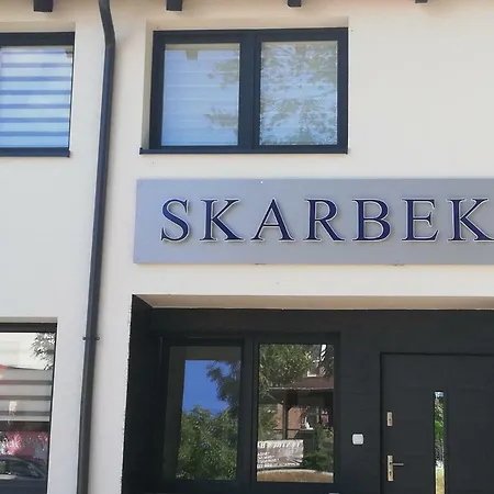 Skarbek Ilawa, Pokoje I Apartamenty *