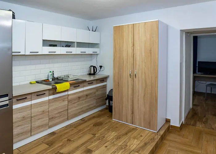 Prázdninový areál Skarbek Ilawa, I *